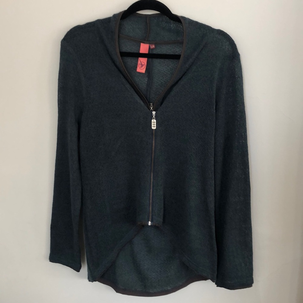 3Stones Blue & Black Zipped Lightweight Sweater